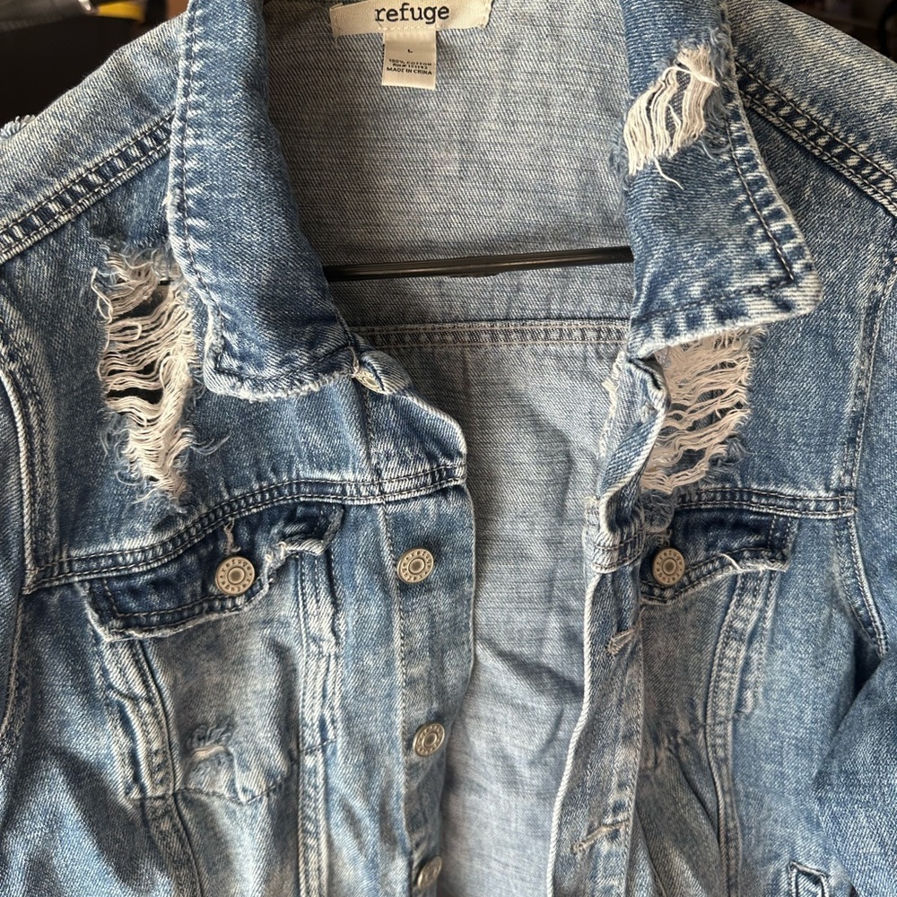 Distressed Light Wash Denim Jacket - Picture 3 of 3